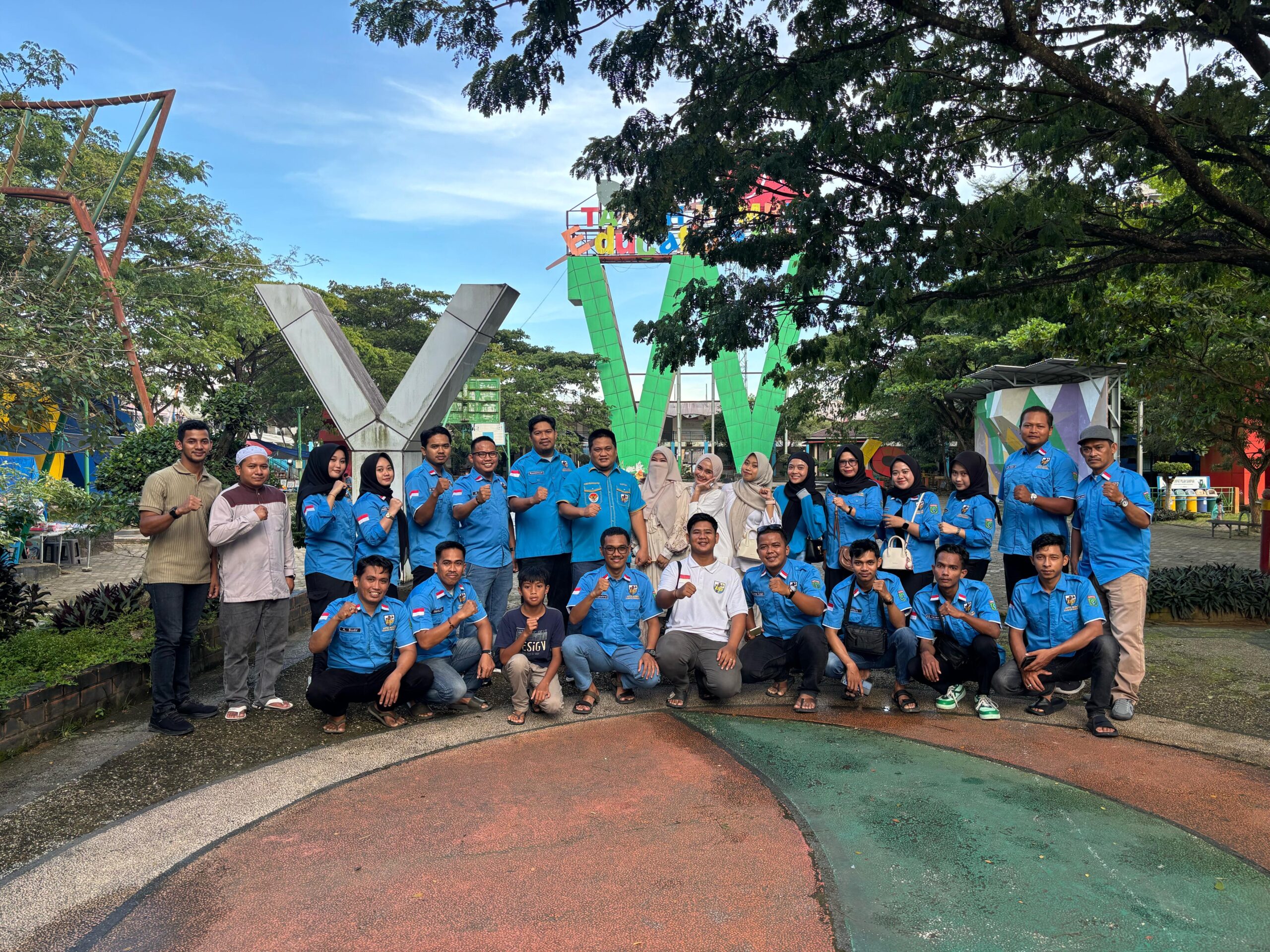 B8B53D07-E953-4C0A-B492-4C63605A4914